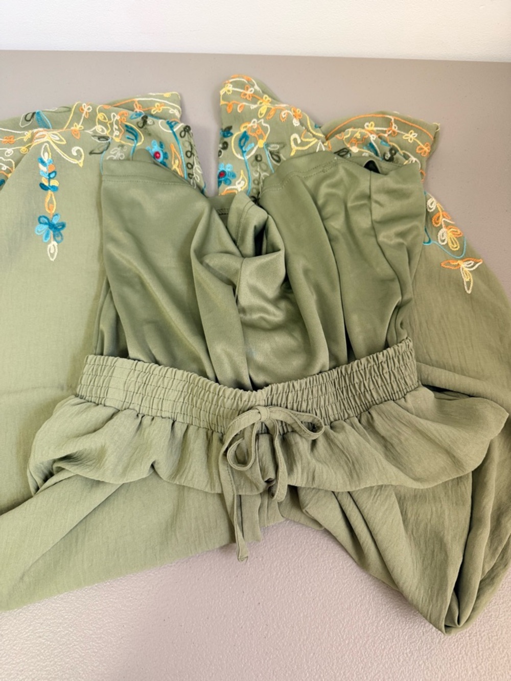 Liv Los Angeles Embroidered Wide Leg Pull On Pants Size Medium Olive Green Boho - Picture 10 of 11